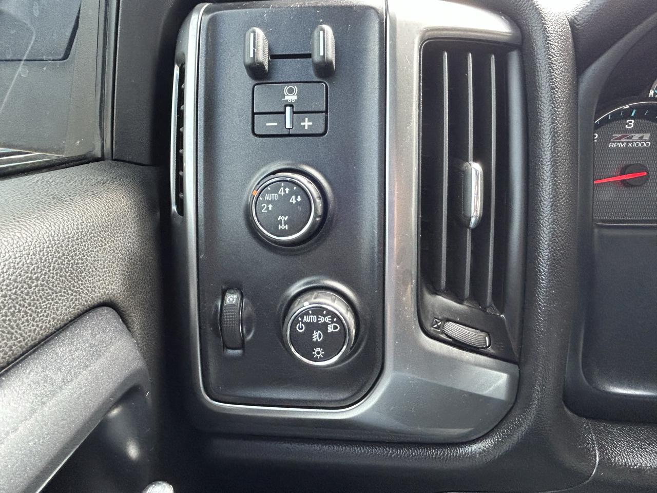 Chevrolet Silverado 1500 4WD Double Cab 143.5" LT w/2LT 2014