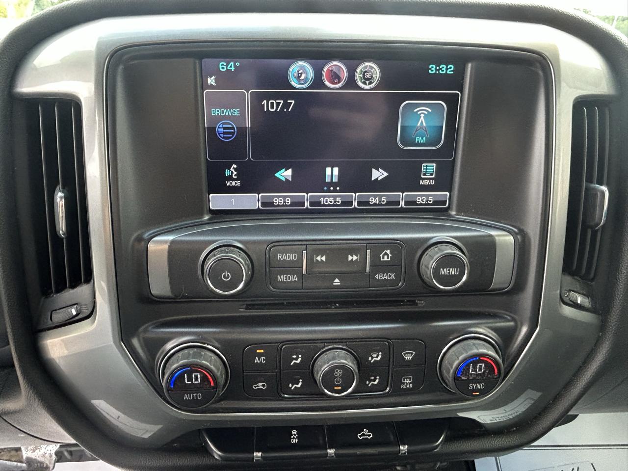 Chevrolet Silverado 1500 4WD Crew Cab 143.5" LT w/1LT 2015