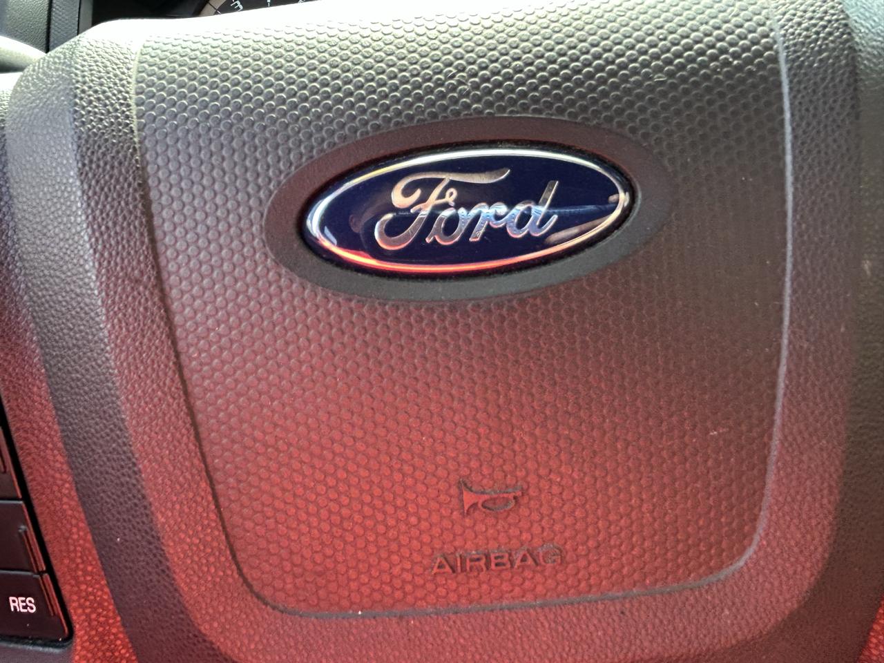 Ford Escape 4WD 4dr XLT 2012
