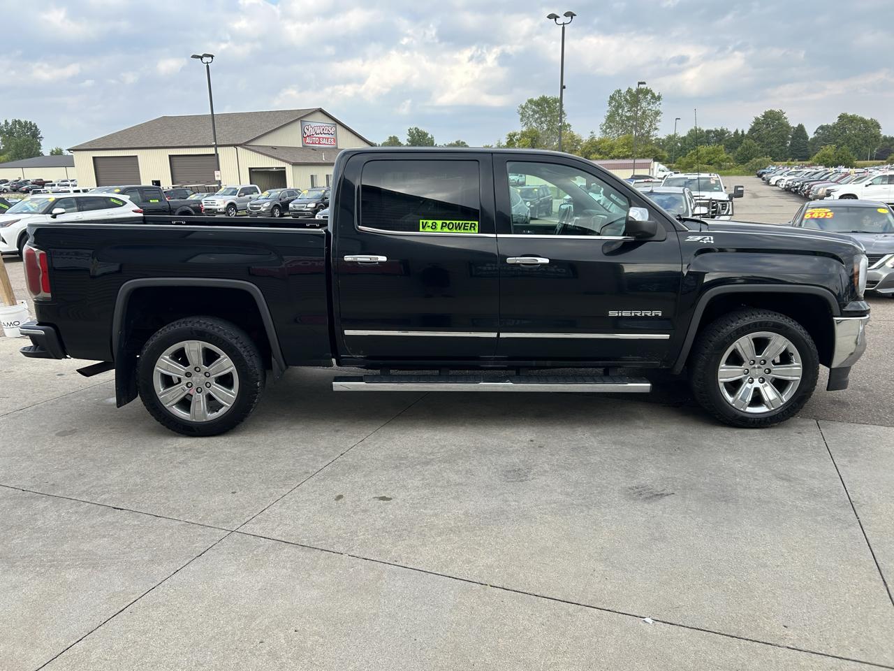 GMC Sierra 1500 4WD Crew Cab 143.5" SLT 2016