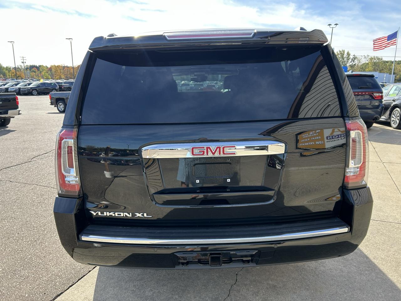 GMC Yukon XL 4WD 4dr Denali 2016