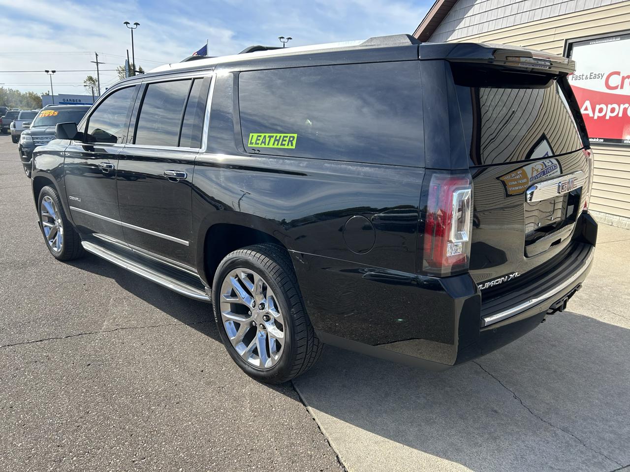 GMC Yukon XL 4WD 4dr Denali 2016