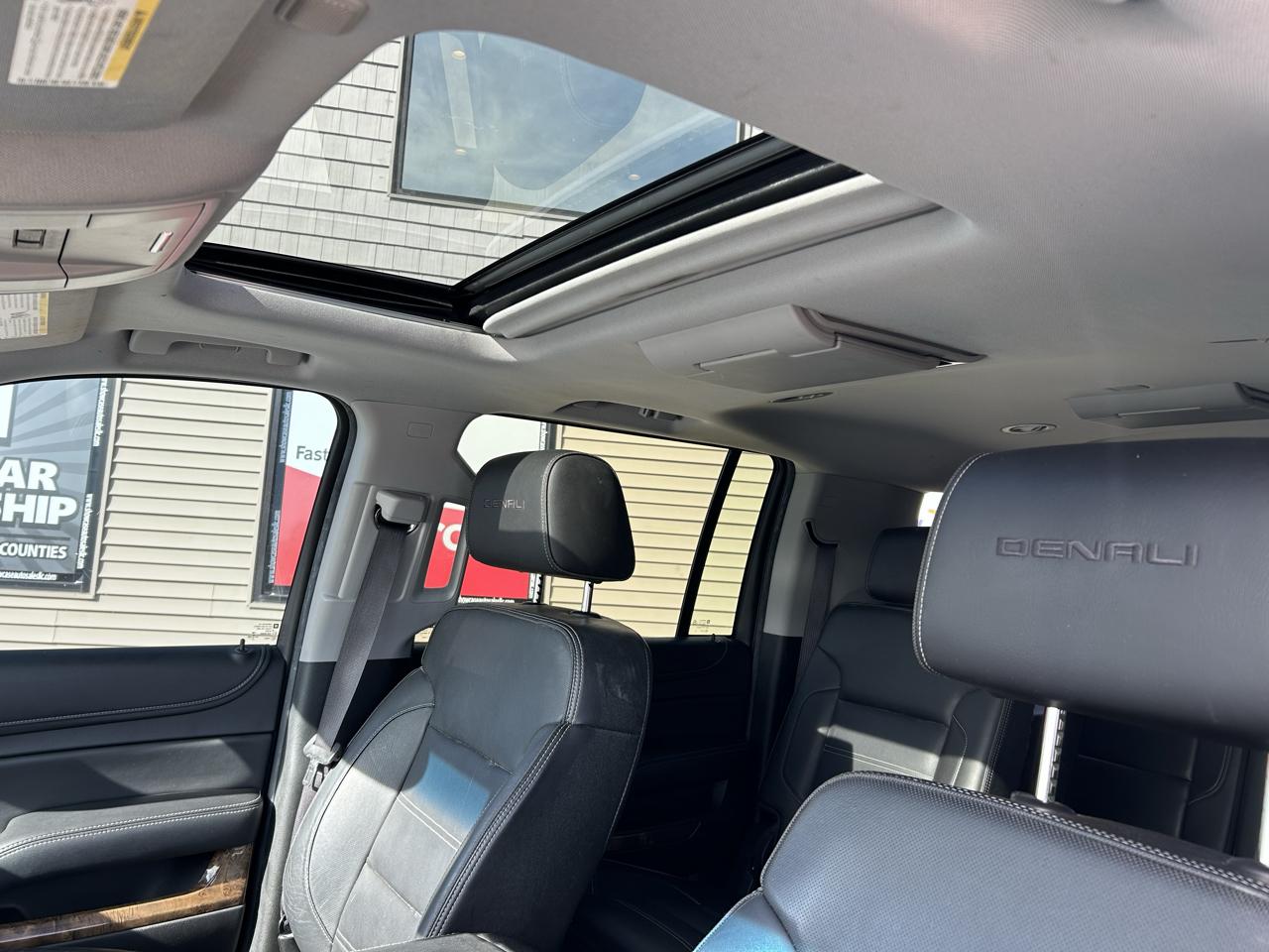 GMC Yukon XL 4WD 4dr Denali 2016