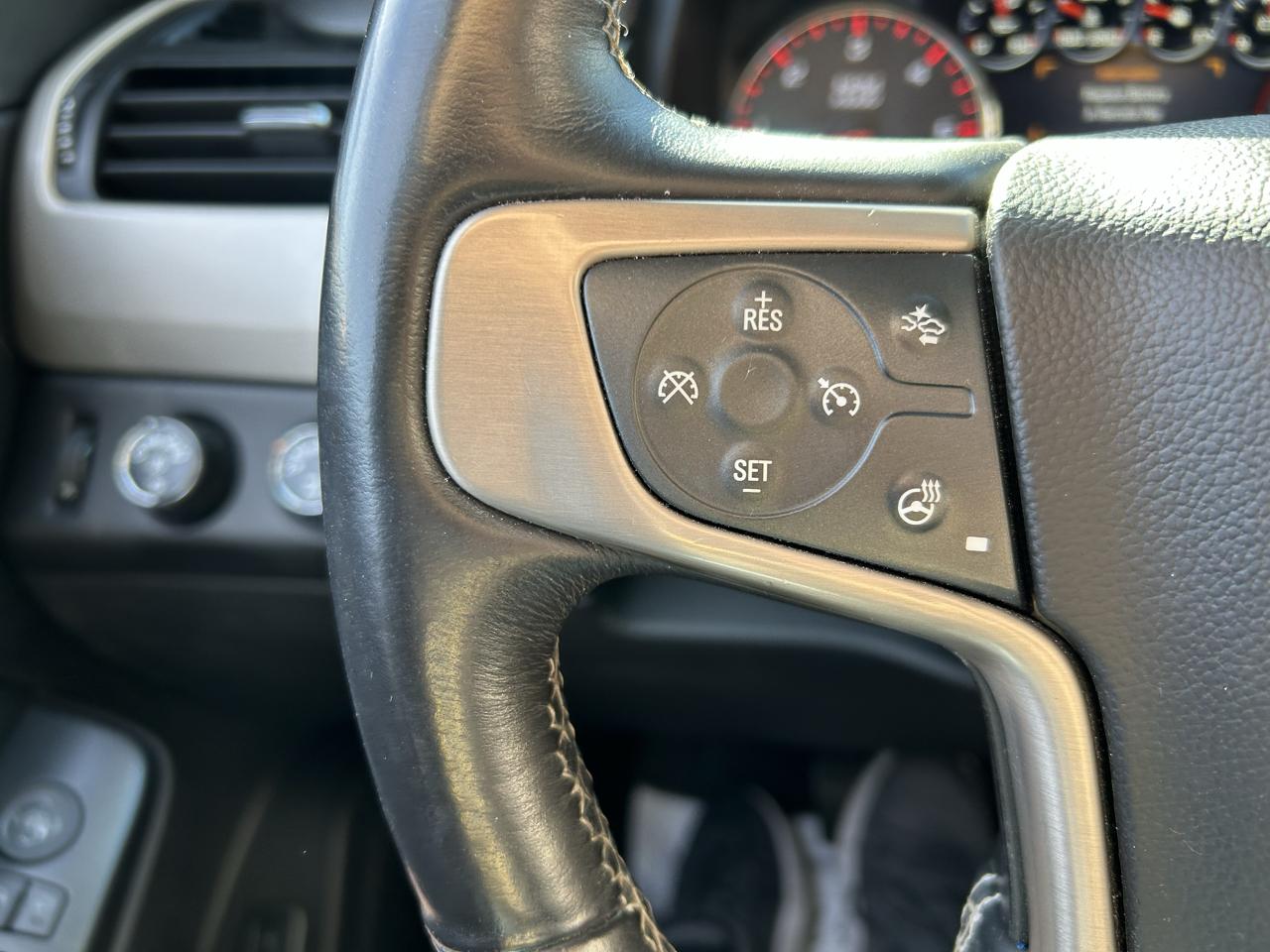 GMC Yukon XL 4WD 4dr Denali 2016