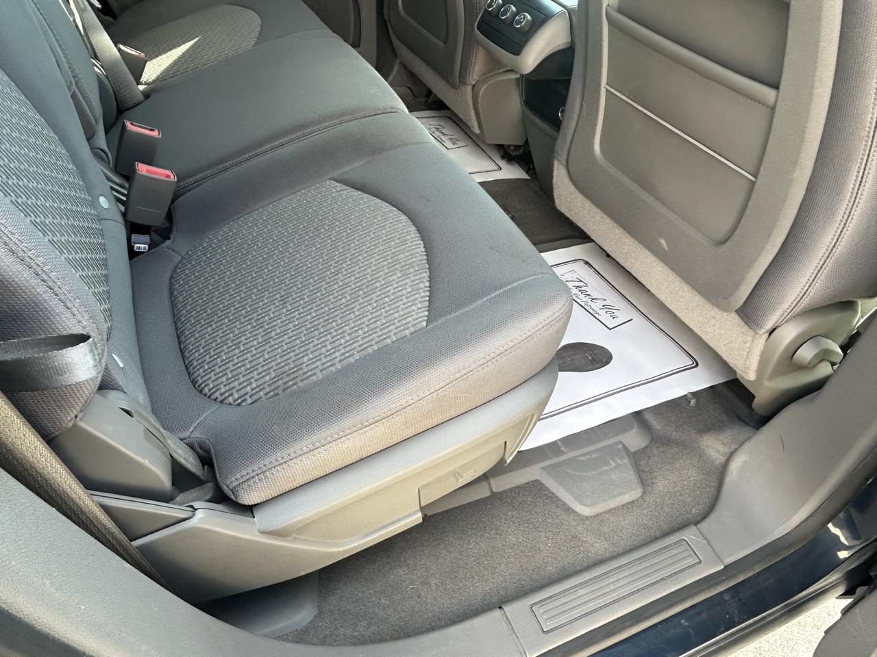 Chevrolet Traverse FWD 4dr LS 2009
