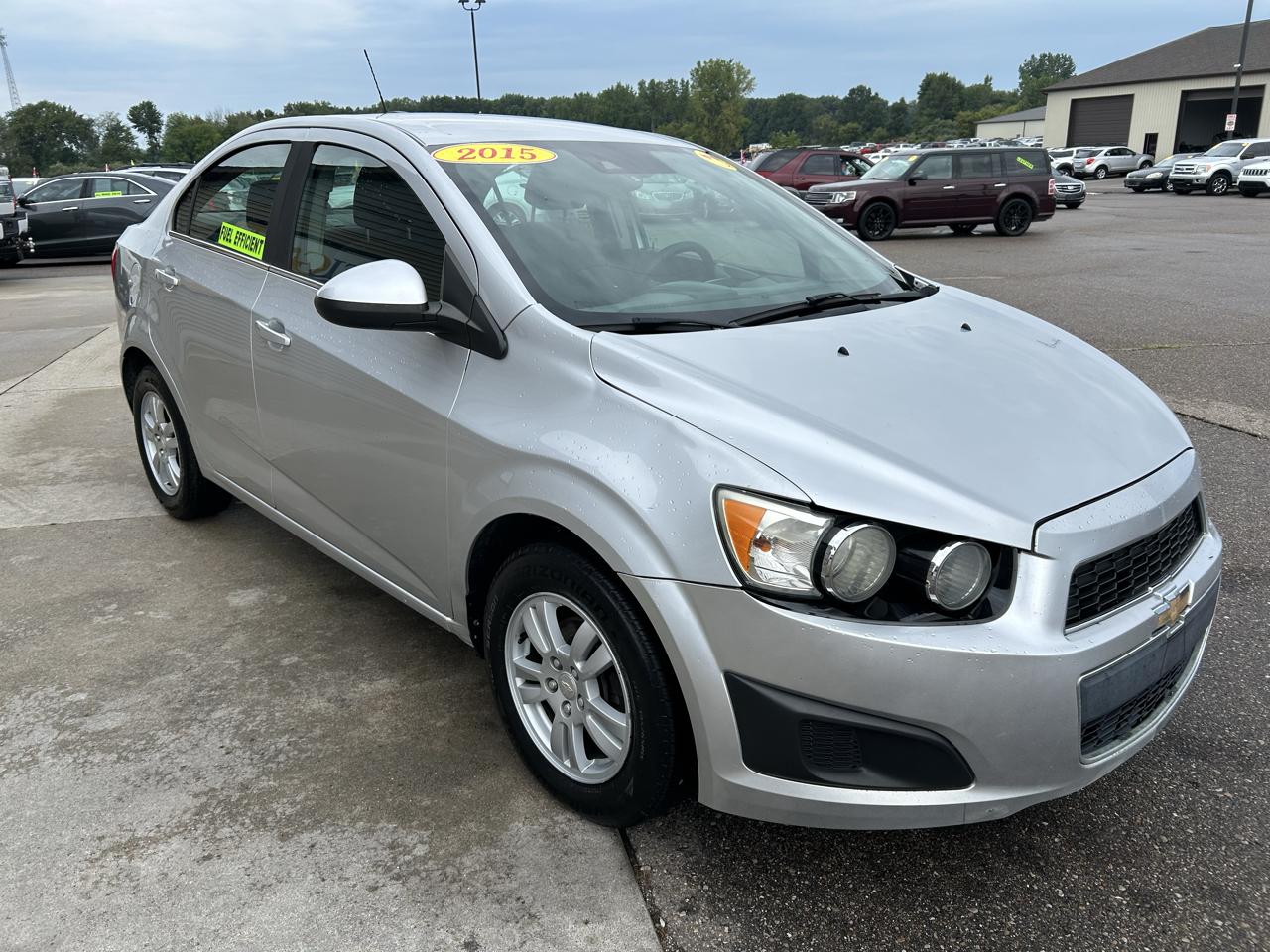 Chevrolet Sonic 4dr Sdn Auto LT 2015