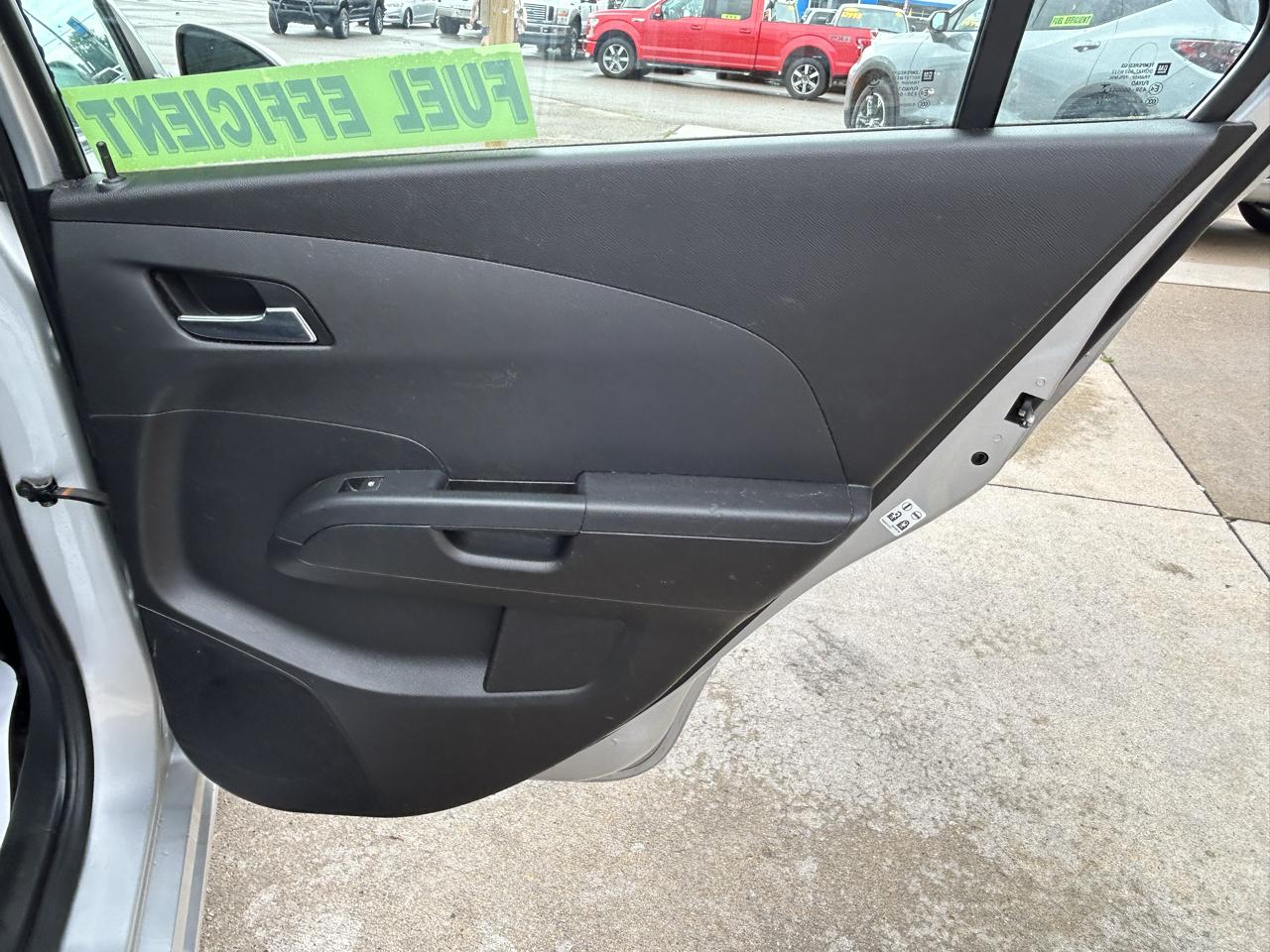 Chevrolet Sonic 4dr Sdn Auto LT 2015