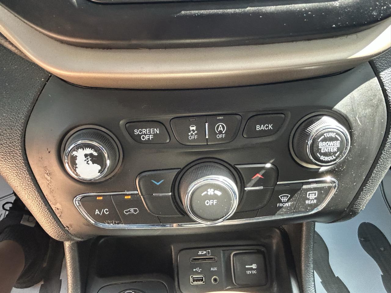 Jeep Cherokee 4WD 4dr Latitude 2016