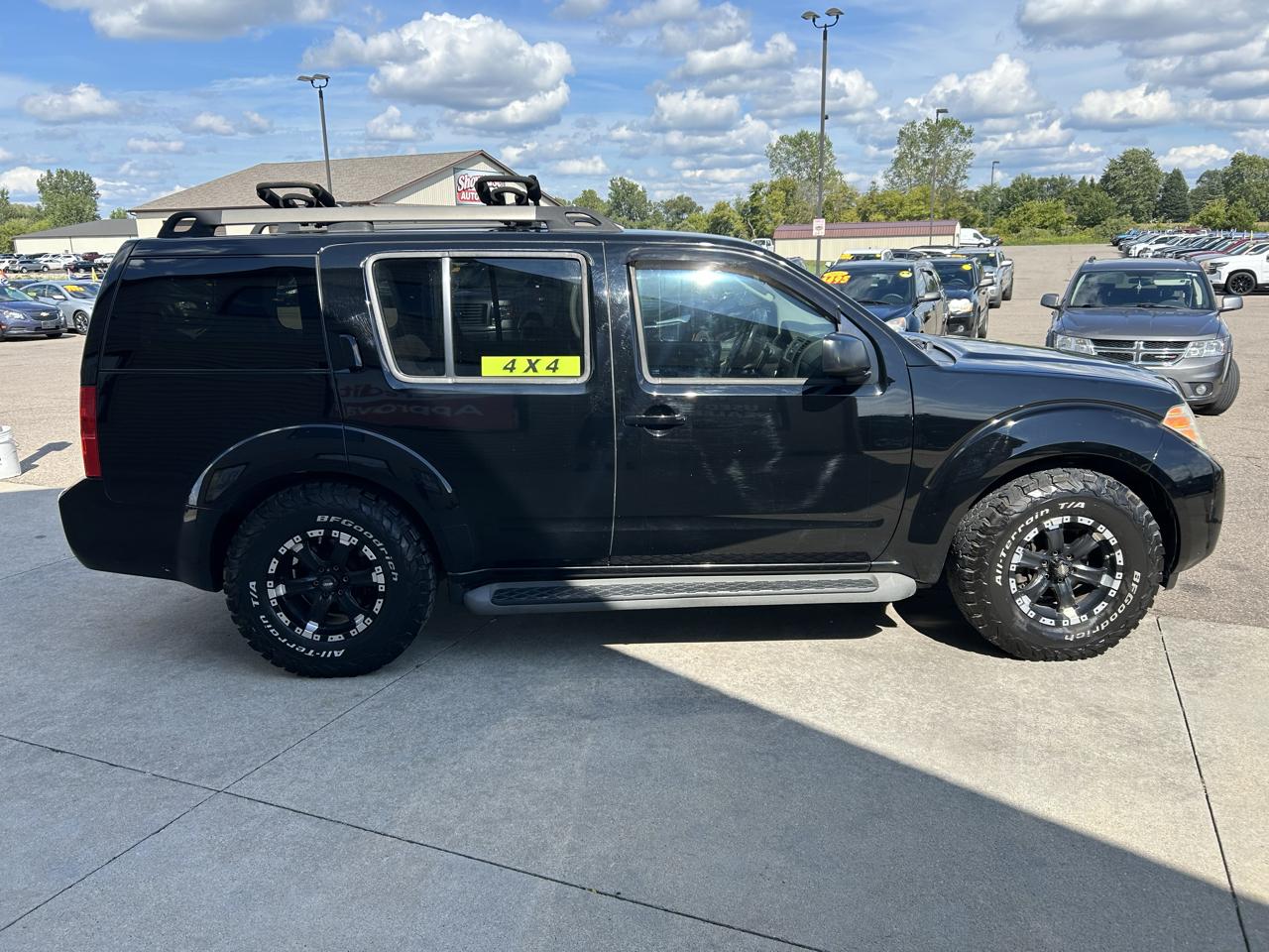 Nissan Pathfinder 4WD 4dr V6 S 2011