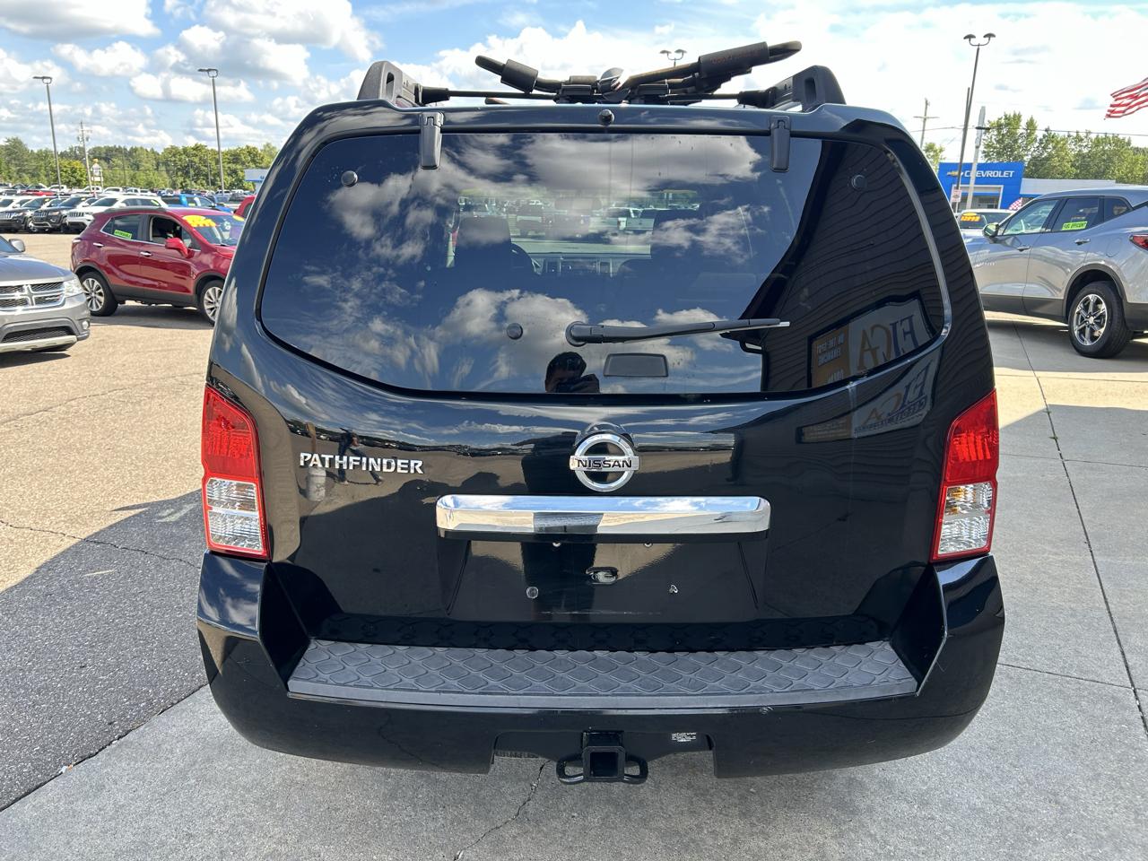 Nissan Pathfinder 4WD 4dr V6 S 2011