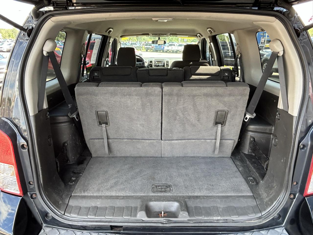 Nissan Pathfinder 4WD 4dr V6 S 2011