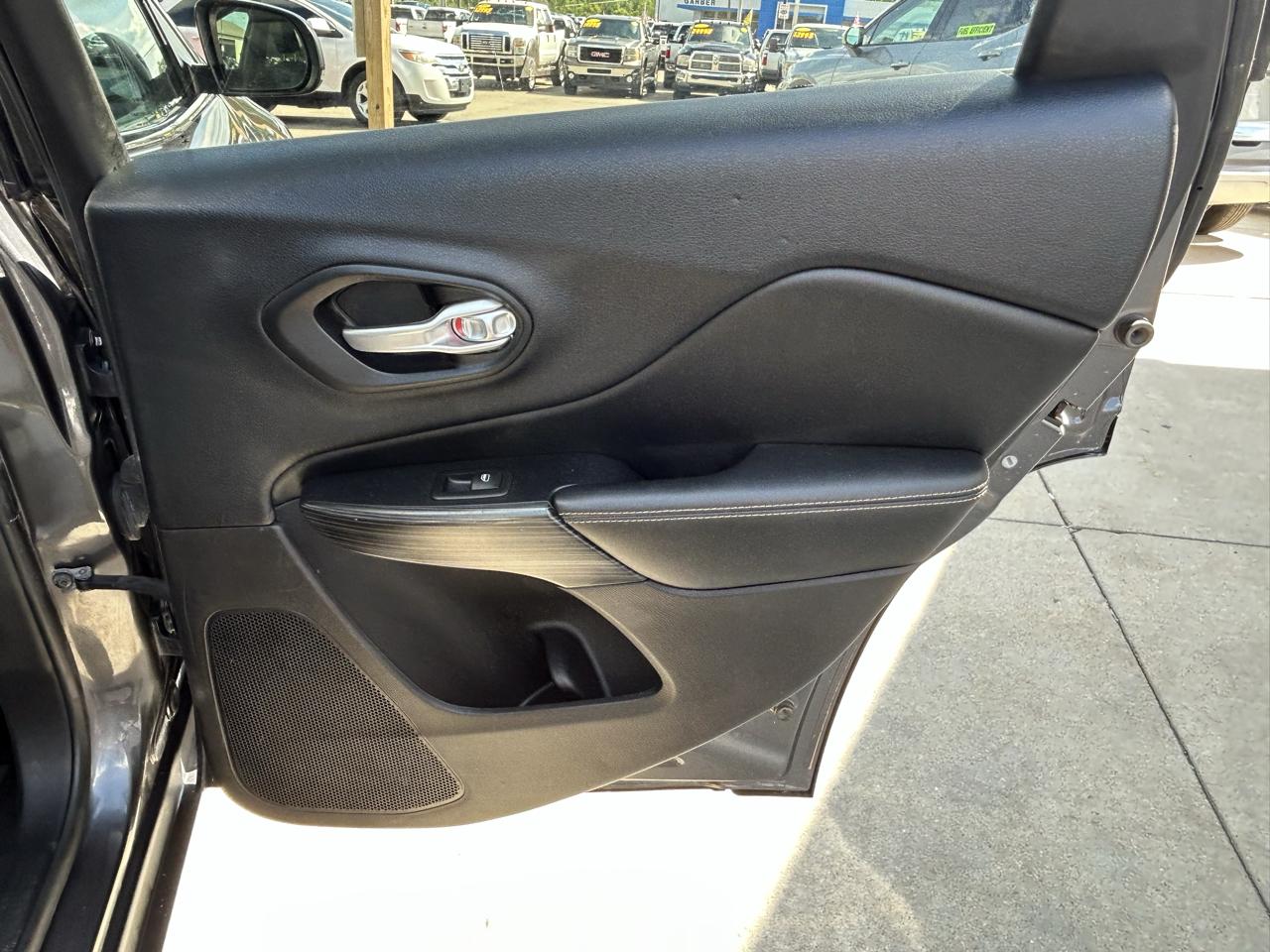 Jeep Cherokee 4WD 4dr Limited 2015
