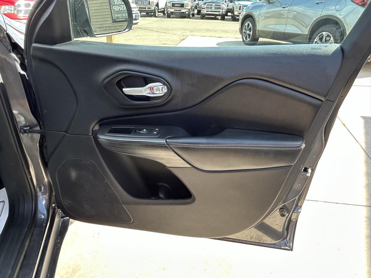 Jeep Cherokee 4WD 4dr Limited 2015