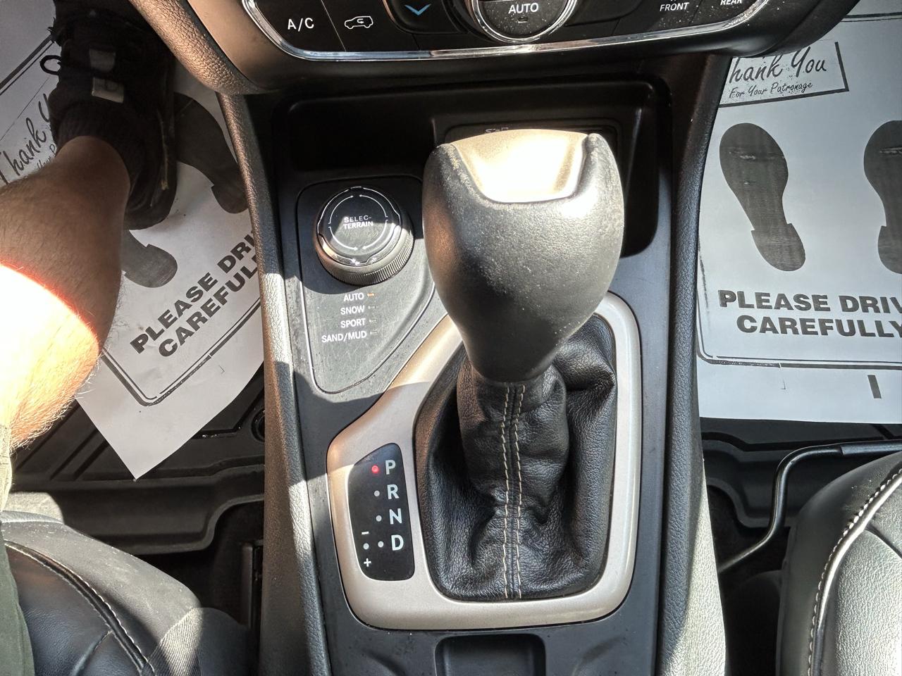 Jeep Cherokee 4WD 4dr Limited 2015