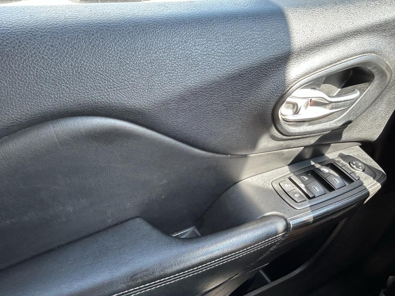 Jeep Cherokee 4WD 4dr Limited 2015