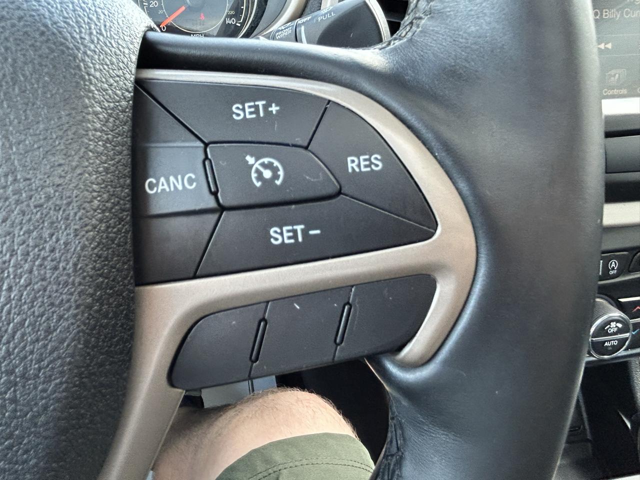 Jeep Cherokee FWD 4dr Limited 2015