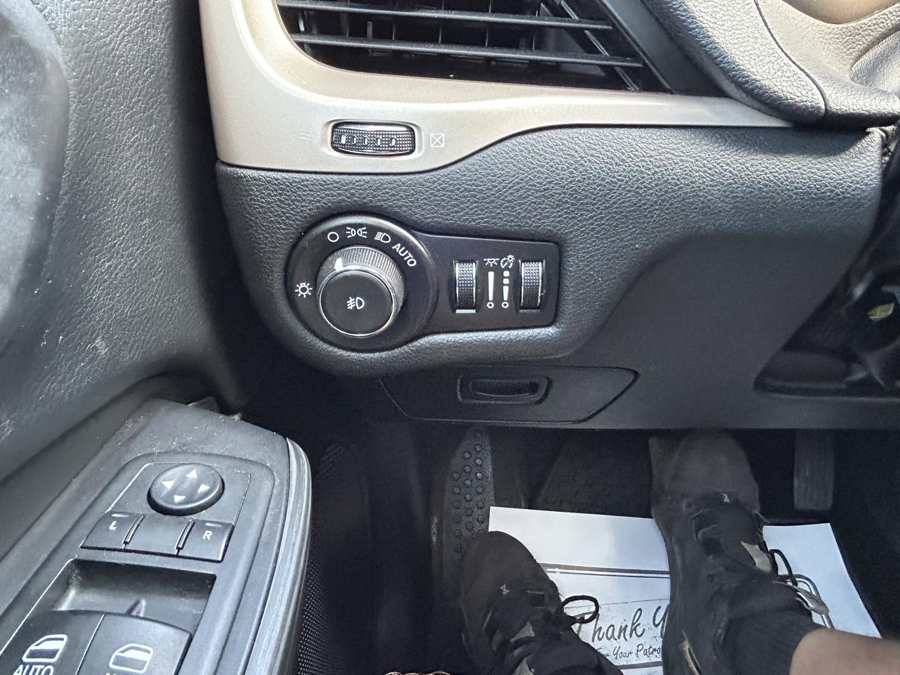 Jeep Cherokee FWD 4dr Limited 2015