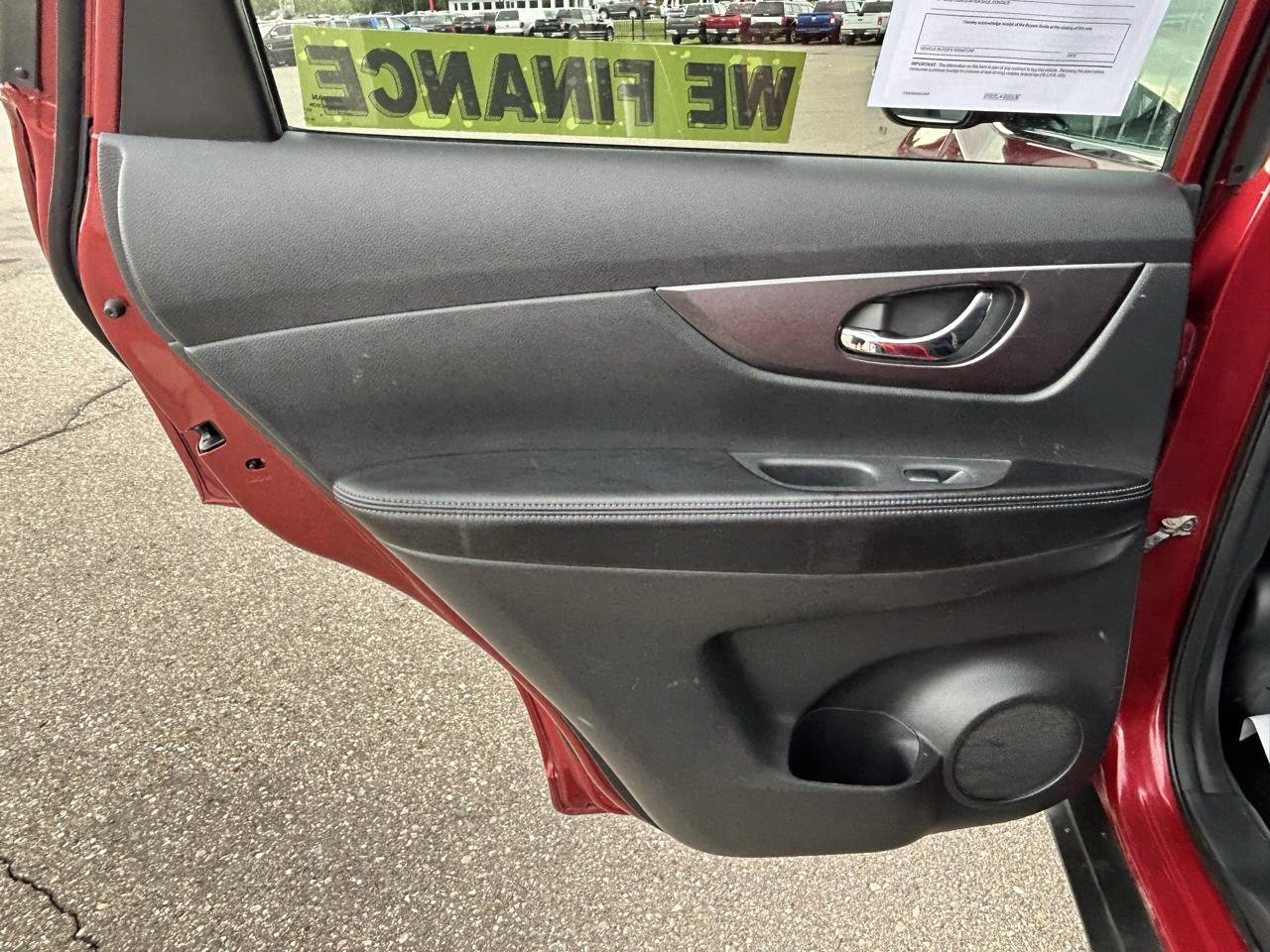 Nissan Rogue AWD 4dr SV 2016