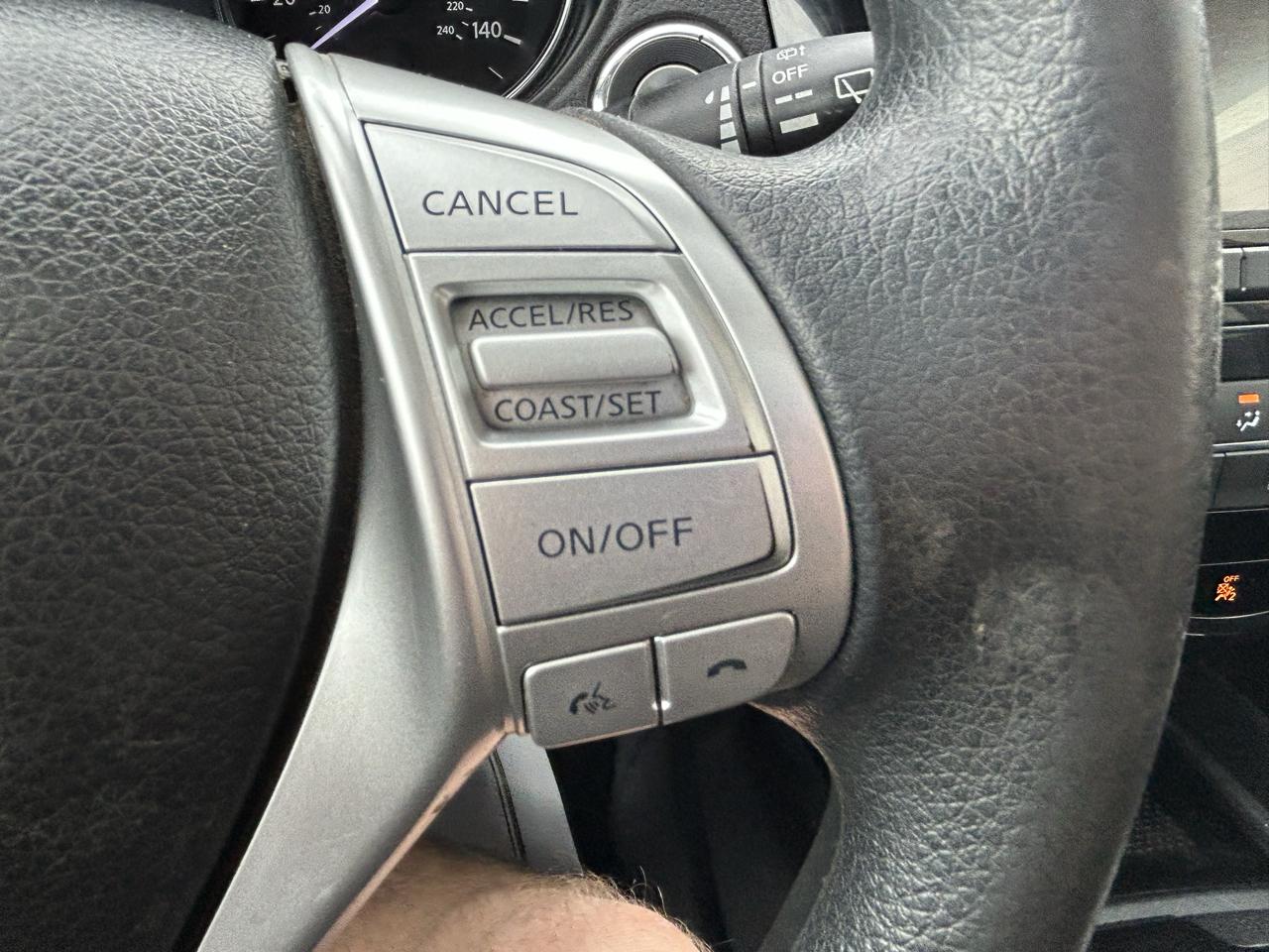 Nissan Rogue AWD 4dr SV 2016