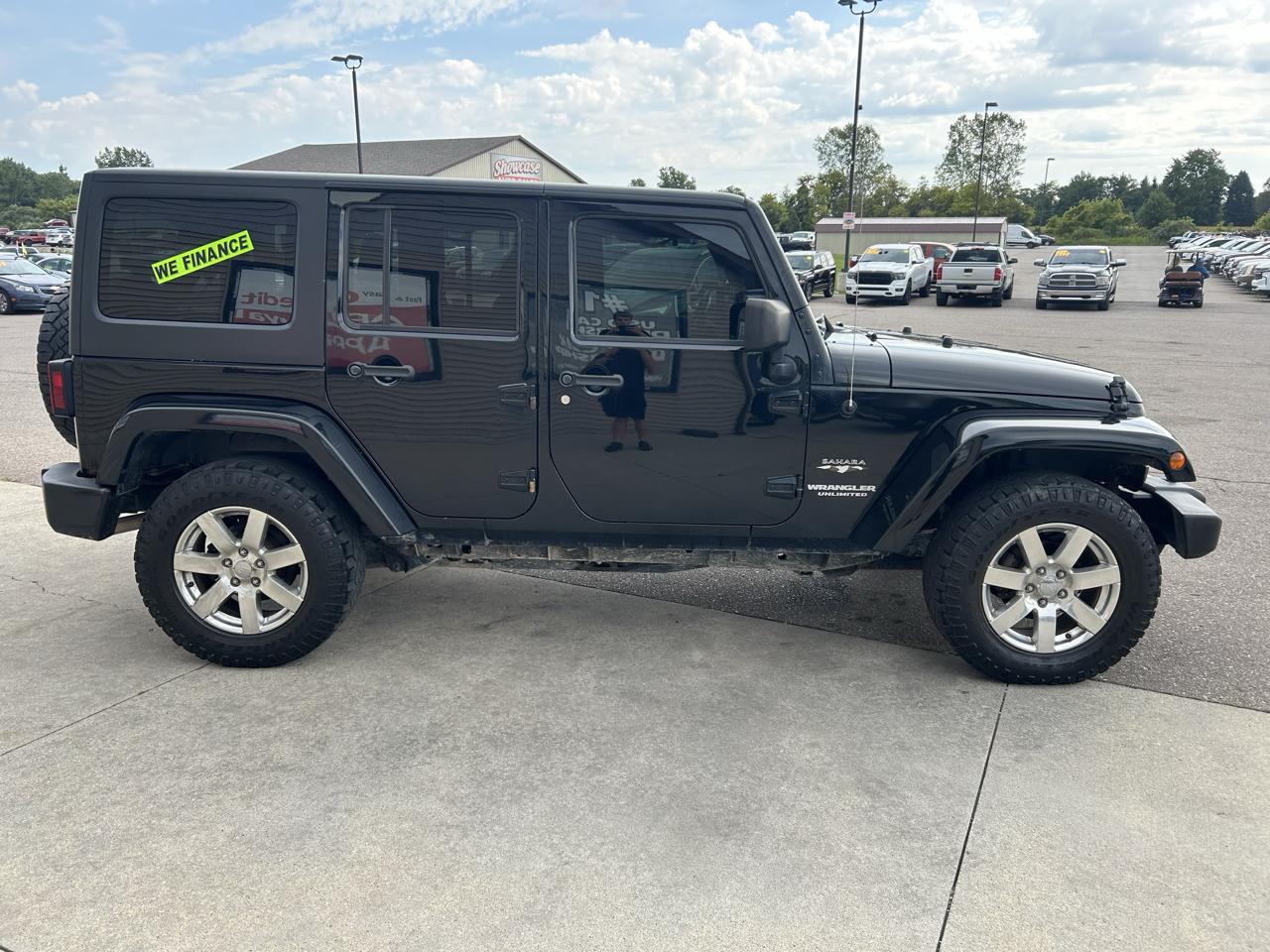 Jeep Wrangler Unlimited 4WD 4dr Sahara 2016