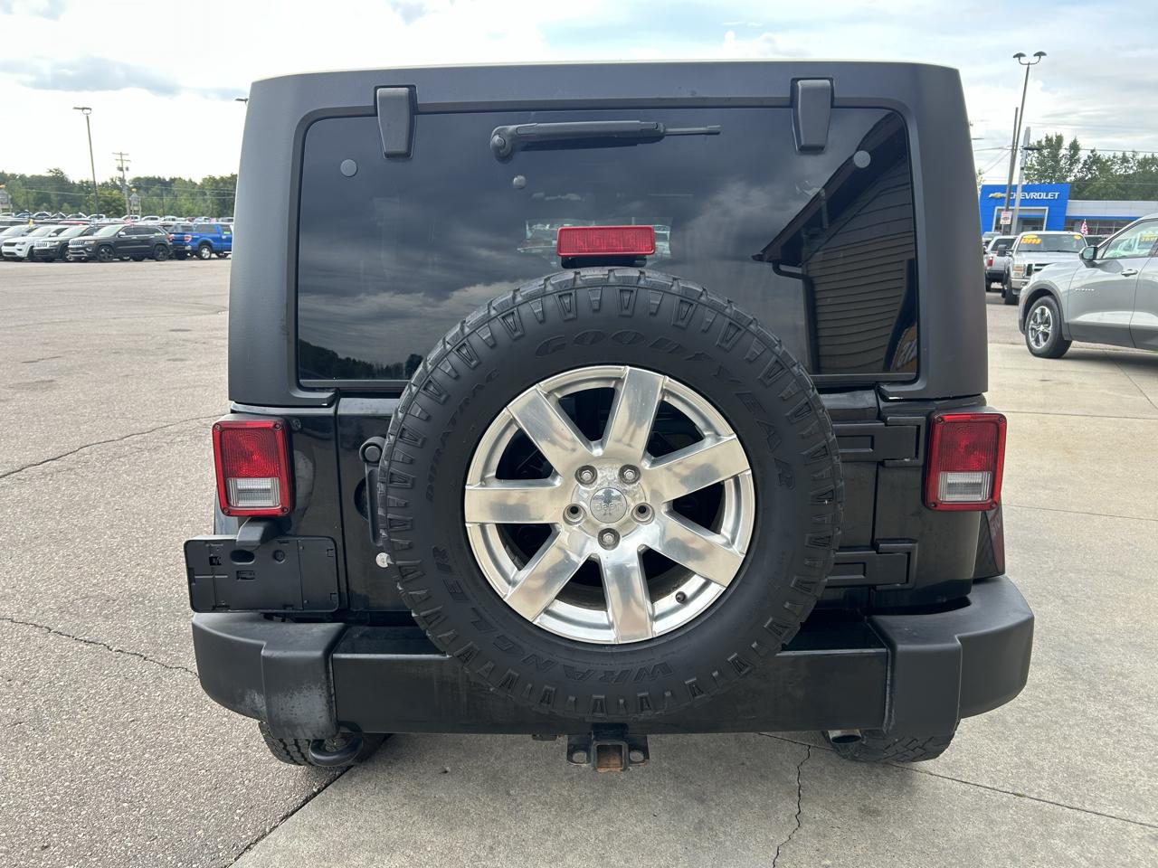 Jeep Wrangler Unlimited 4WD 4dr Sahara 2016
