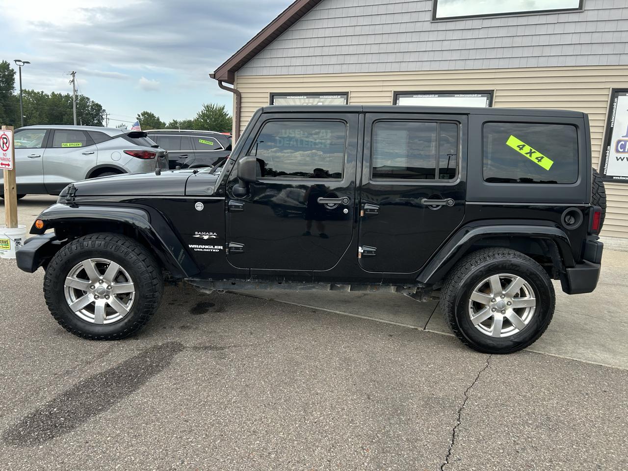 Jeep Wrangler Unlimited 4WD 4dr Sahara 2016