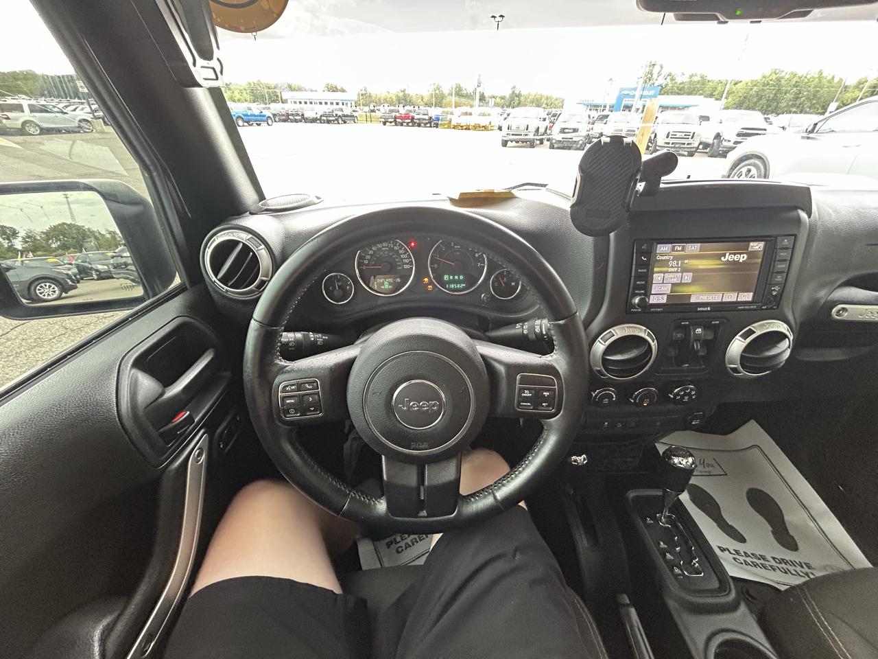Jeep Wrangler Unlimited 4WD 4dr Sahara 2016