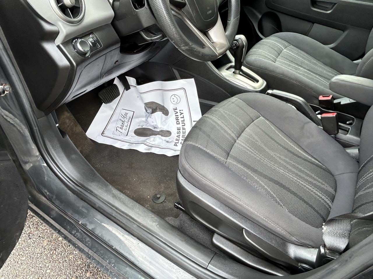 Chevrolet Sonic 4dr Sdn Auto LT 2014