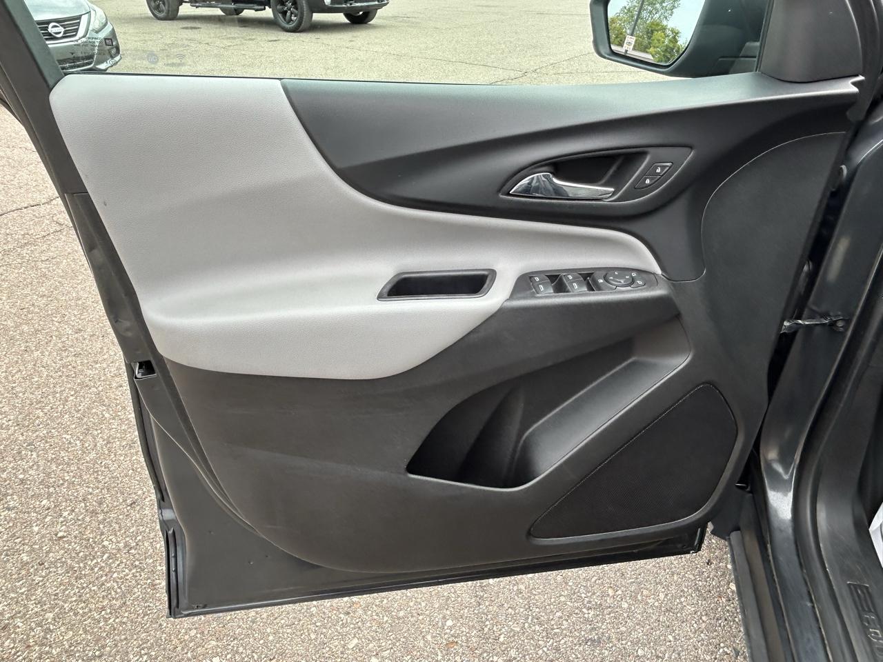 Chevrolet Equinox FWD 4dr LS w/1LS 2018