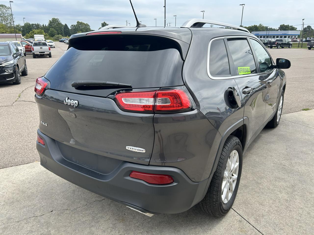 Jeep Cherokee 4WD 4dr Latitude 2015