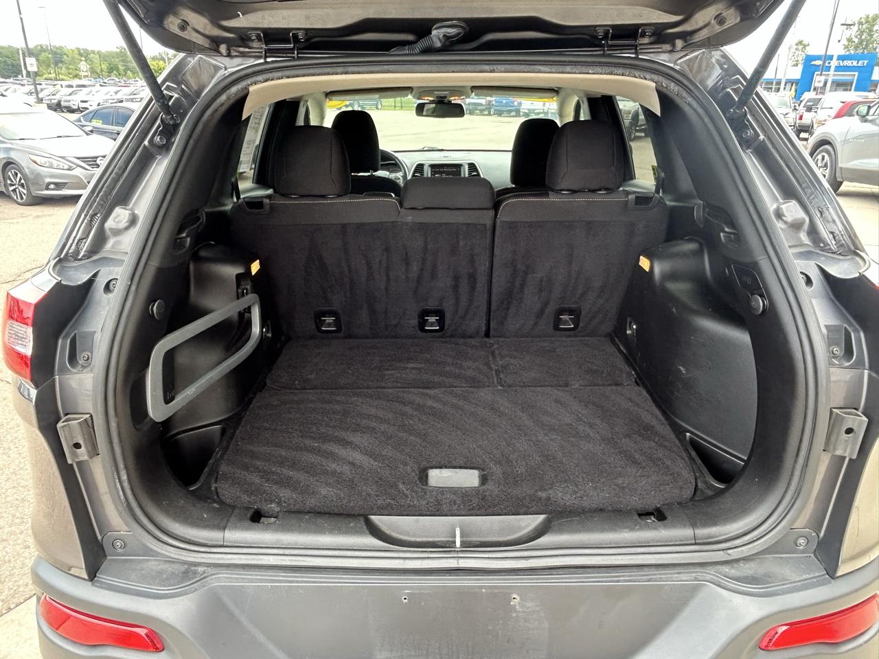 Jeep Cherokee 4WD 4dr Latitude 2015