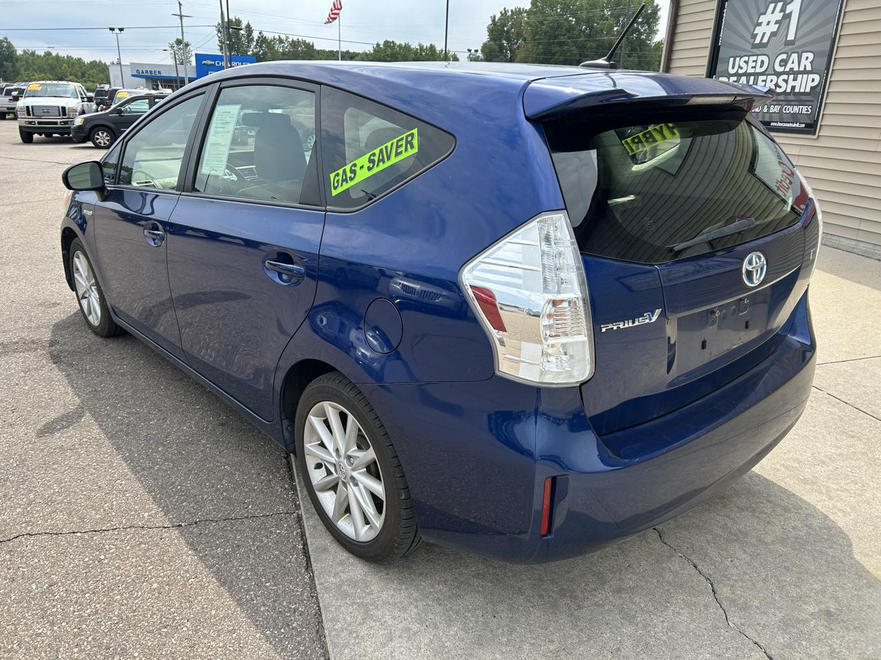 Toyota Prius V 5dr Wgn Three (Natl) 2013