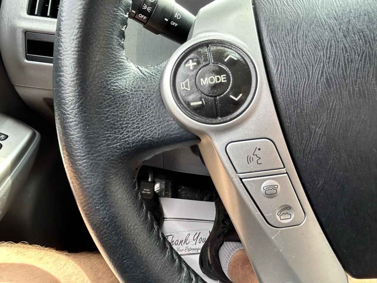Toyota Prius V 5dr Wgn Three (Natl) 2013