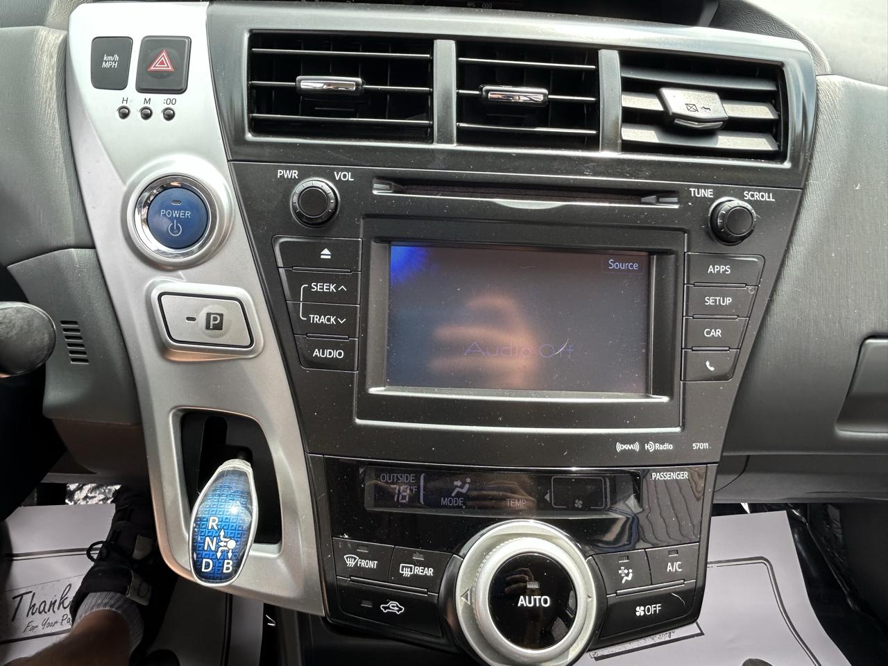 Toyota Prius V 5dr Wgn Three (Natl) 2013