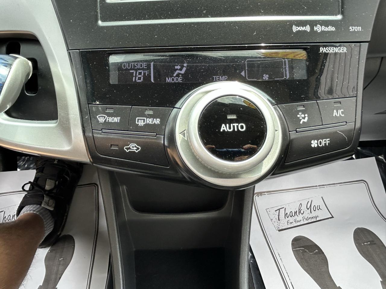 Toyota Prius V 5dr Wgn Three (Natl) 2013