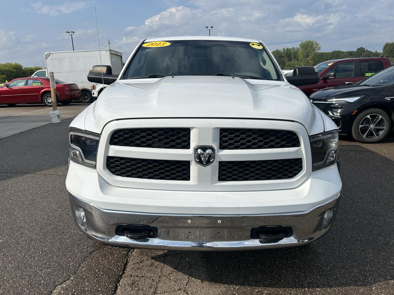 RAM 1500 4WD Crew Cab 140.5" SLT 2013