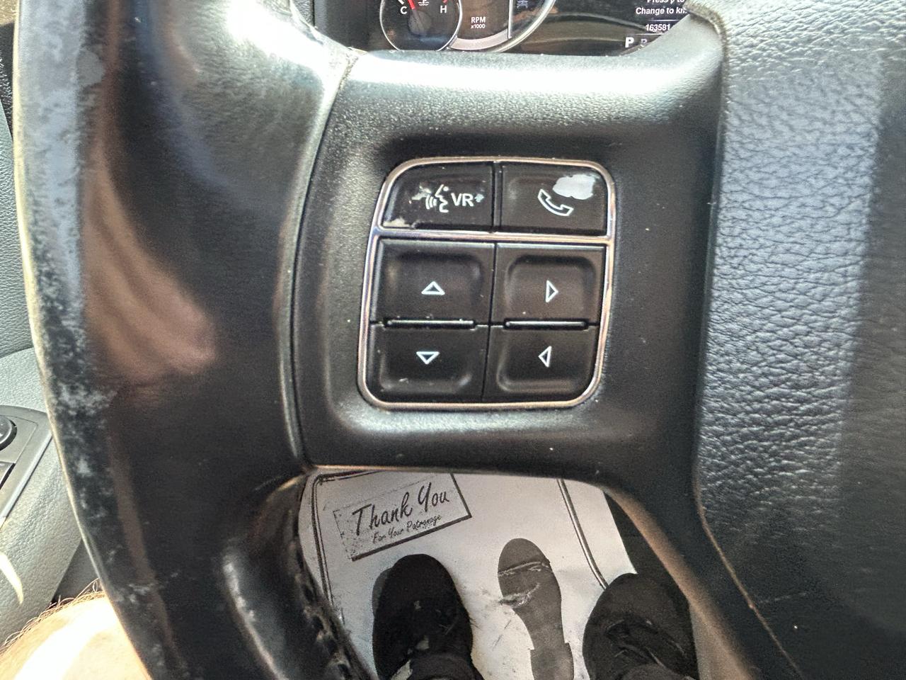 RAM 1500 4WD Crew Cab 140.5" SLT 2013