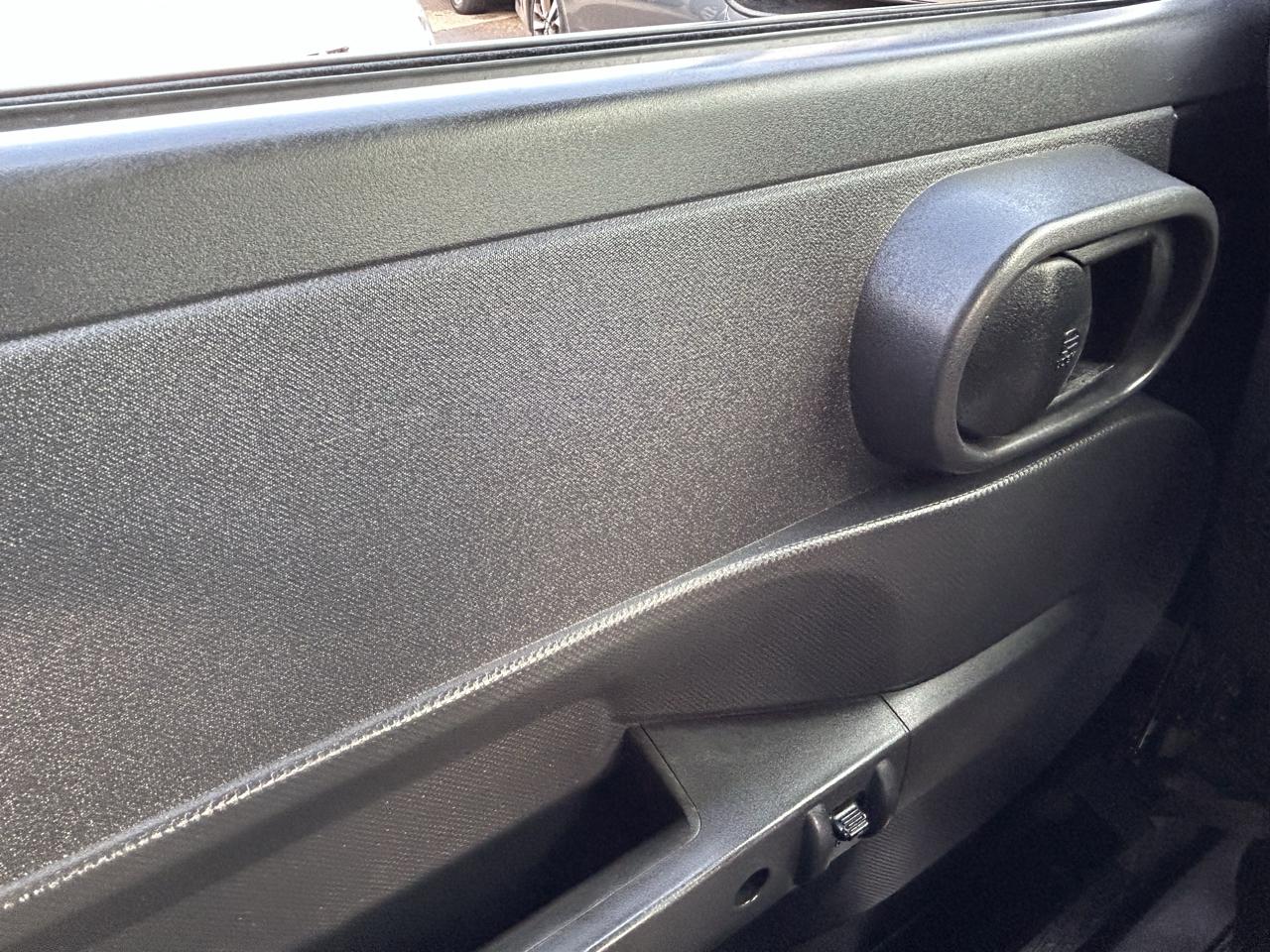 Jeep Wrangler Unlimited 4WD 4dr Sahara 2010