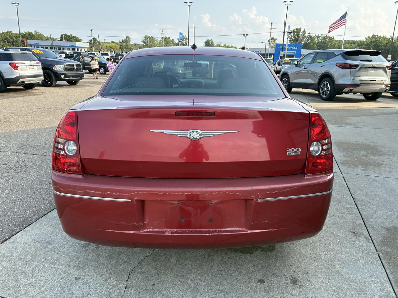 Chrysler 300 4dr Sdn 300 Touring RWD 2008