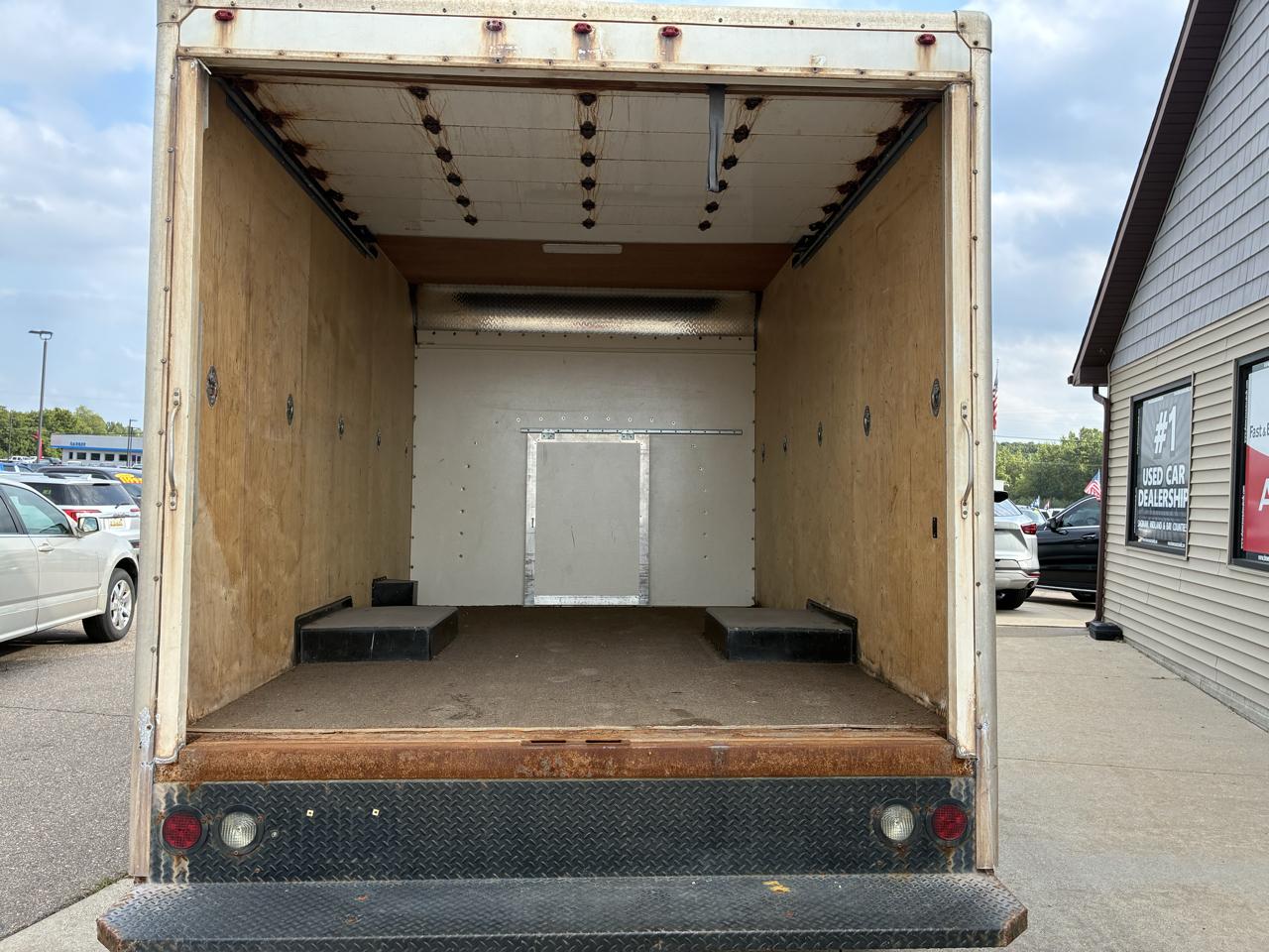 Chevrolet Express Commercial Cutaway 3500 Van 139" 2017