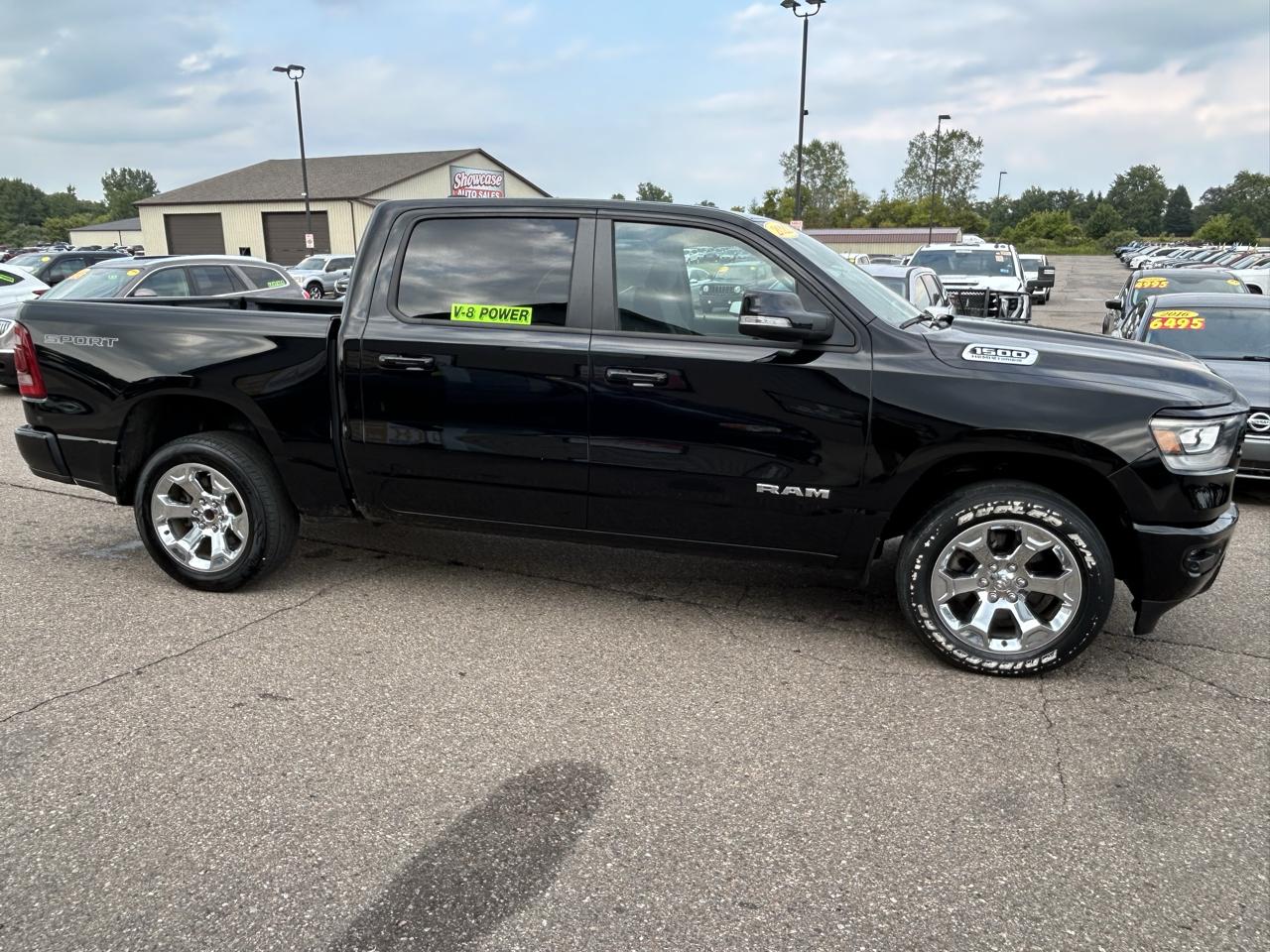 RAM 1500 Big Horn 4x4 Crew Cab 5'7" Box 2022