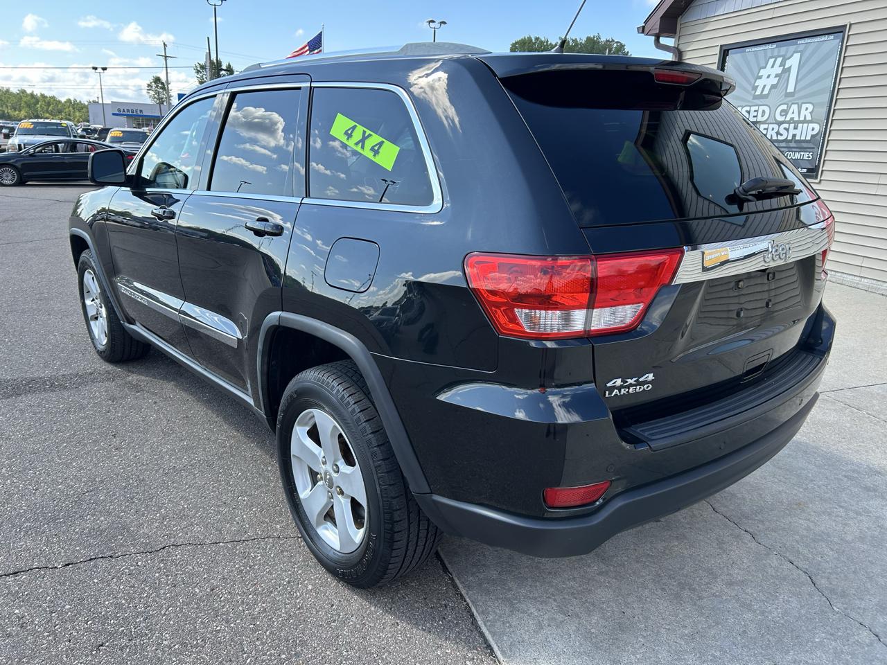 Jeep Grand Cherokee 4WD 4dr Laredo 2012