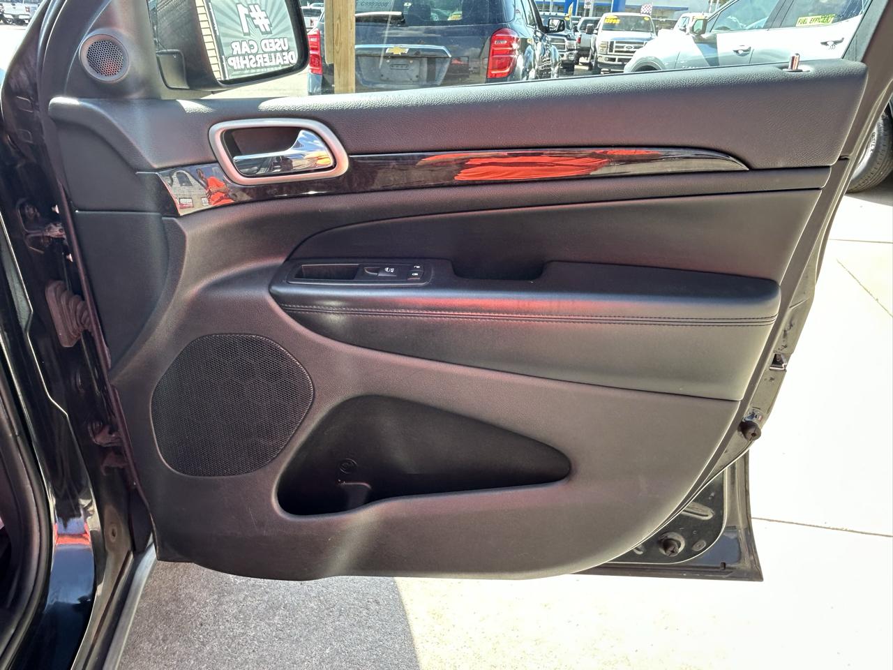 Jeep Grand Cherokee 4WD 4dr Laredo 2012