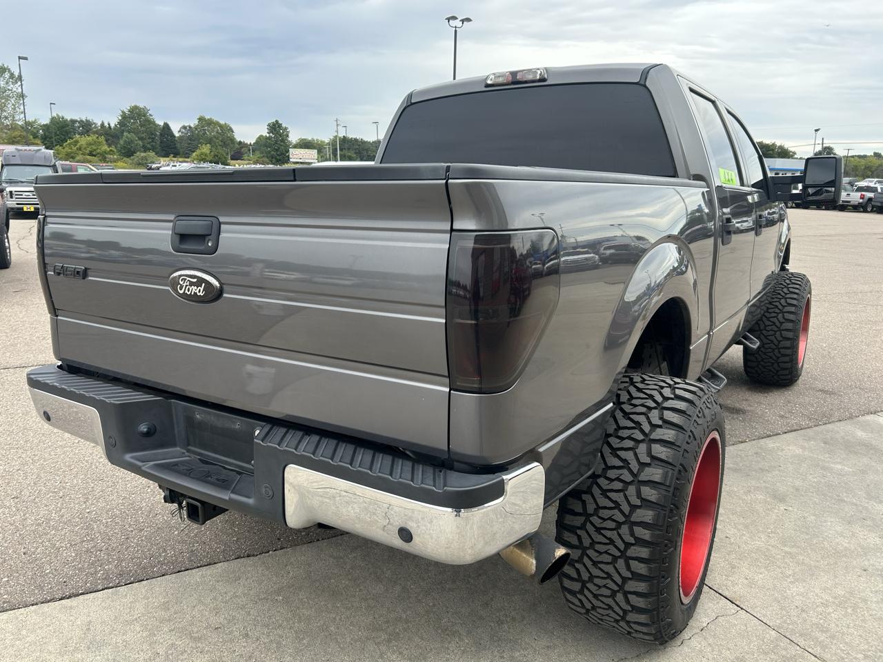 Ford F-150 4WD SuperCrew 145" XLT 2012