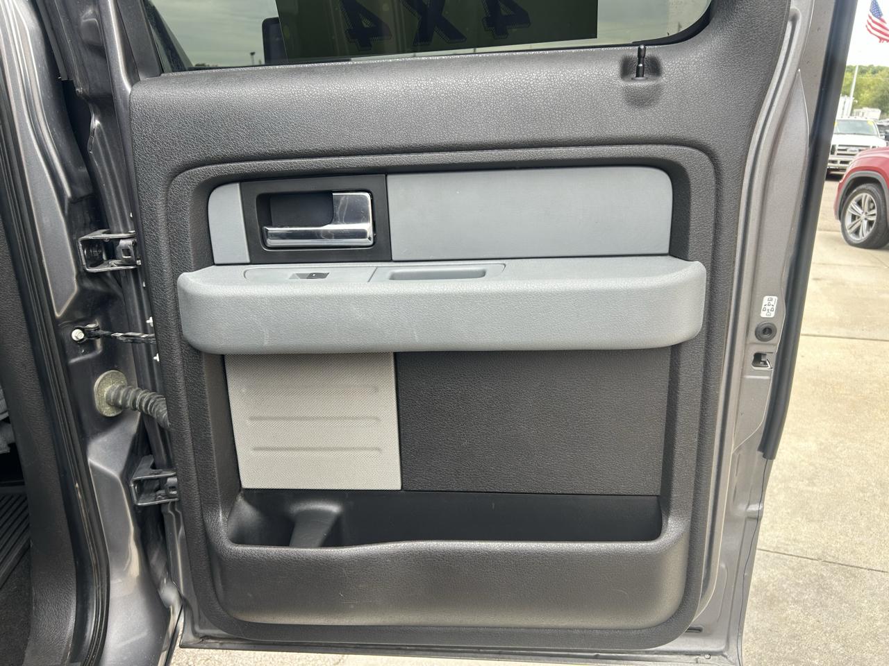 Ford F-150 4WD SuperCrew 145" XLT 2012