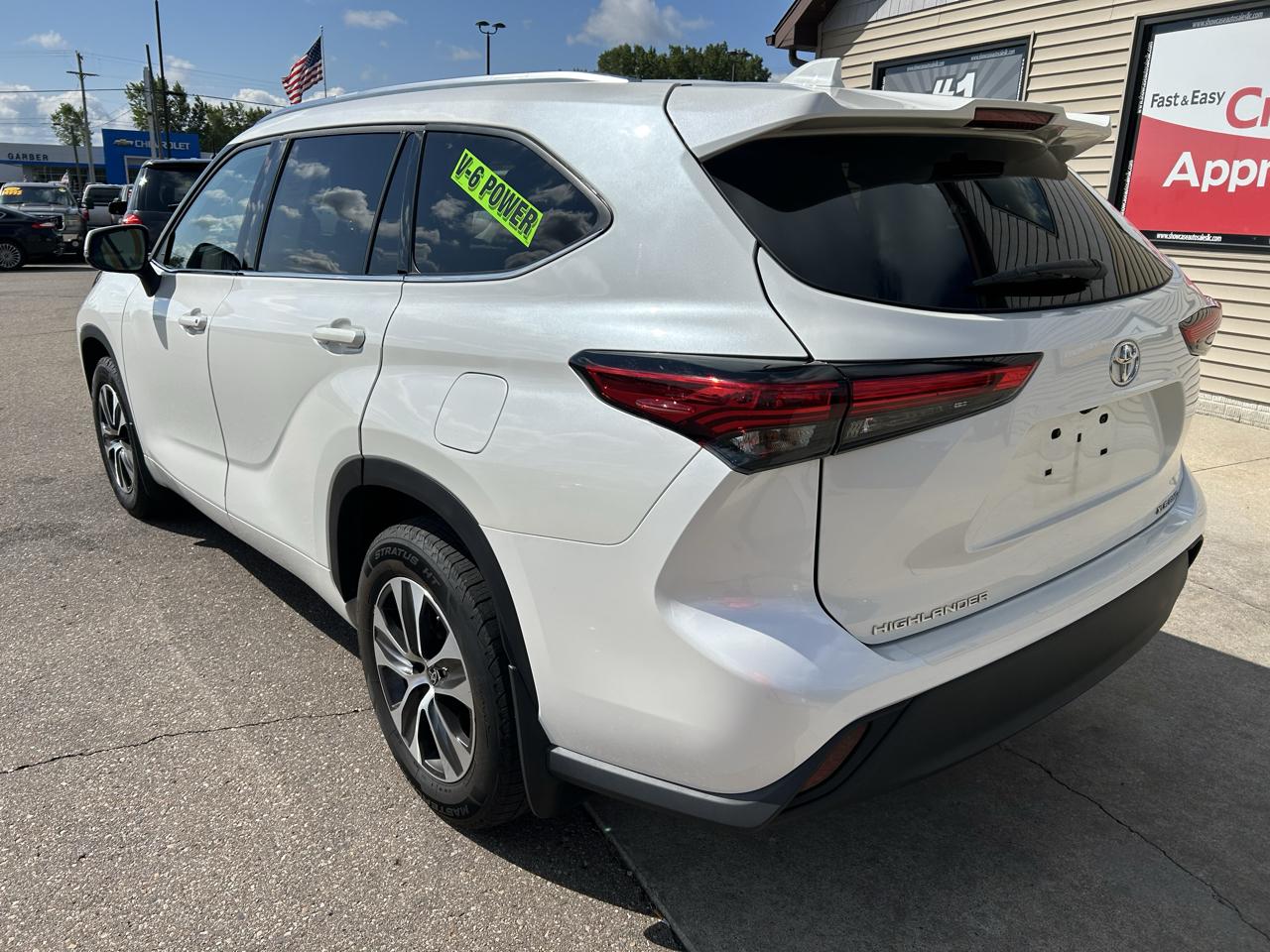 Toyota Highlander XLE AWD (Natl) 2021