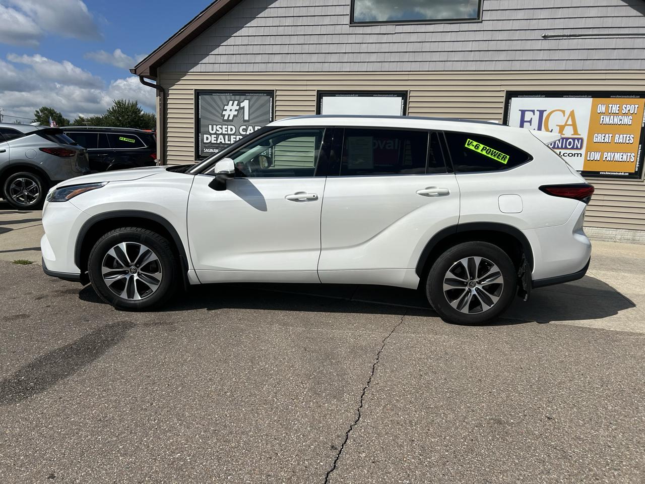 Toyota Highlander XLE AWD (Natl) 2021