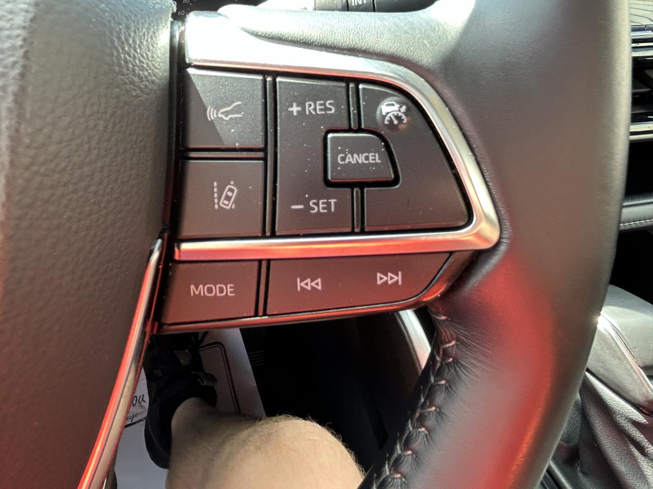 Toyota Highlander XLE AWD (Natl) 2021
