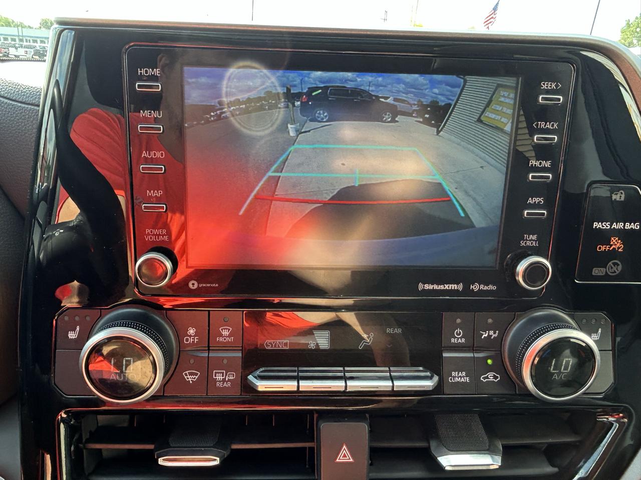 Toyota Highlander XLE AWD (Natl) 2021