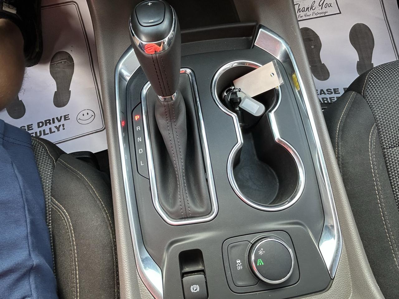 Chevrolet Traverse FWD 4dr LS w/1LS 2019